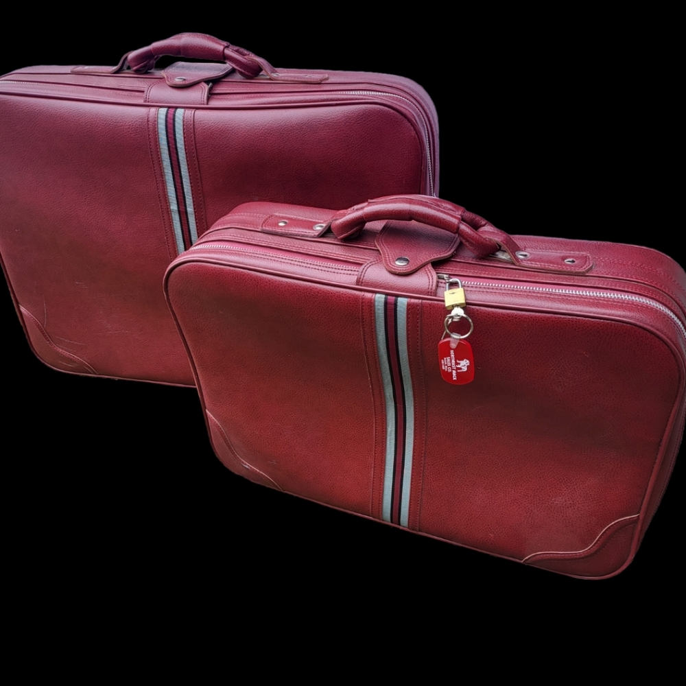 Vtg Soft Shell Faux Leather Luggage Bravo Travel Suitcases Red/Burgandy~Set of 2